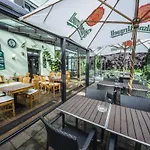 Pavilon Hotel
