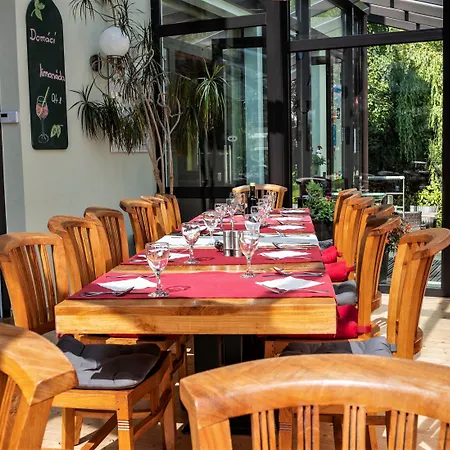 Hotel Pavilon 3*