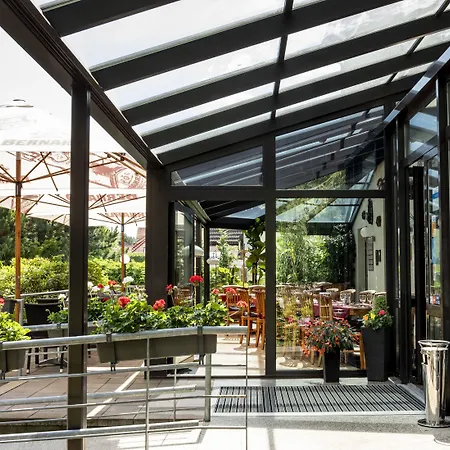 Pavilon Hotel 3*