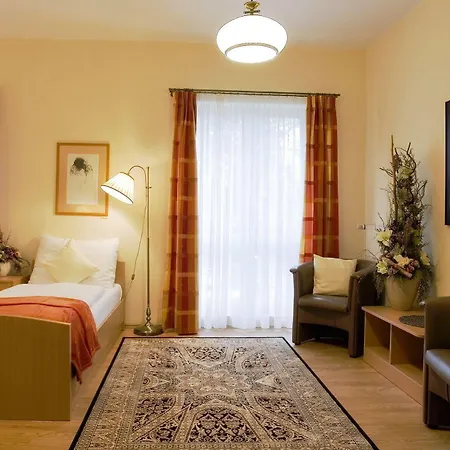 Pavilon Otel 3*