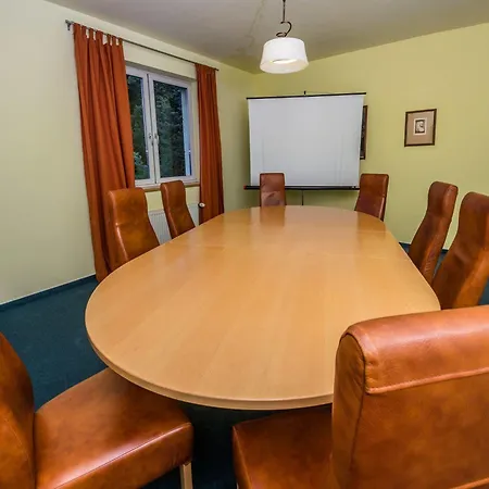 Otel Pavilon 3*